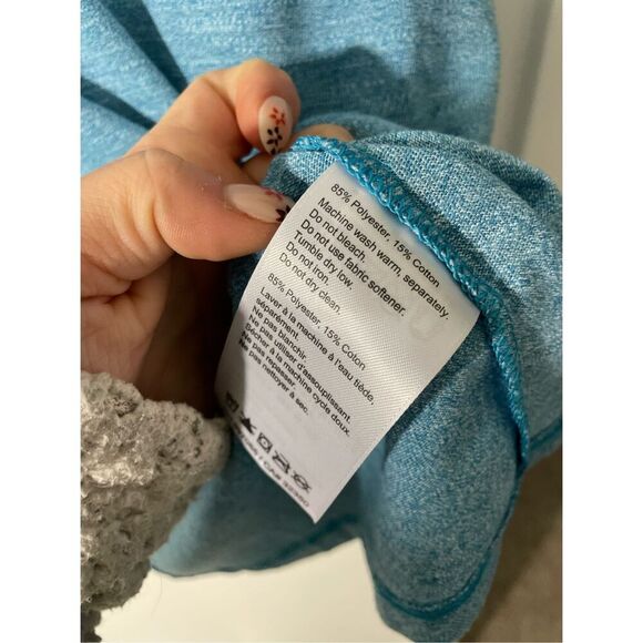 Outdoor Research Women's Drape Oasis Short Sleeve - Picture 3 of 5